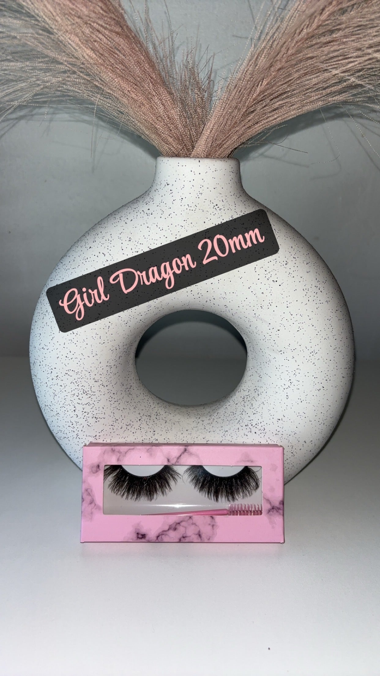 Devine Lashes by Break of Dawn Boutique 🌸 (Includes pink lash wand & pink tweezers)
